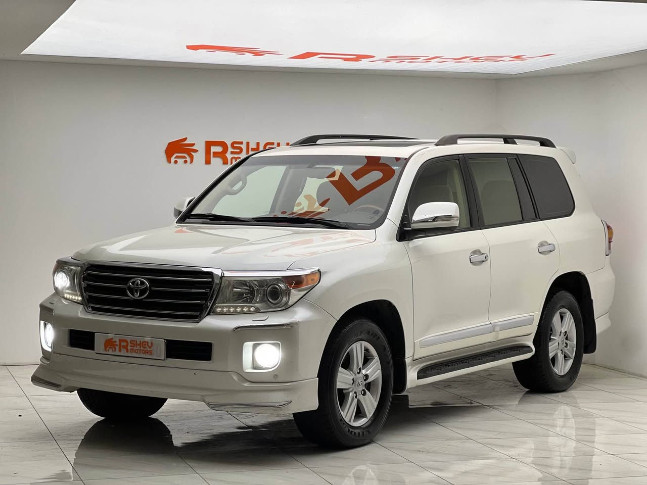 TOYOTA LAND CRUISER 2014
تويوتا لاند كروزر 2014
مواصفات GXR
بدون صبغ السيارة
مكفولة كلها
رقم جديد
كير و محرك بشرط

237,000كم ماشية
خليجية
السيارة جديدة و مناسبة السعر
41,000 $
يعني أربع دفاتر و عشر أوراق و بي مجال للطيبين

مكان السيارة

دهوك -معرض ارشف R-Shev
رقم51 من معارض التيرمينال
كورك - واتس اب
***********
*********** دهوك, العراق
