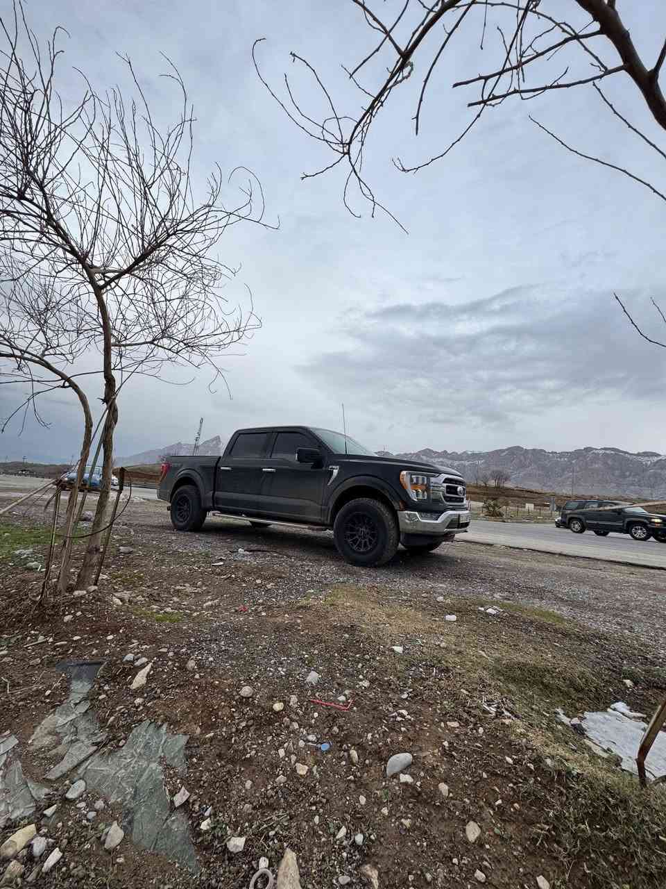 موديل 2022
ماشي 85mi
أمري،،ا ماشي 58mi
متعوب عليه كتاب جام اسود 
ضرره تعديل جاملغ سكن بدون دواخل وتبديل باب سكن بلادي باقي كل ابشرط سيار فول ماعدا بلاتنيوم 
مكان كركوك سعر 340بي مجال بسيط 
سستم كامل دبل مرفوع تايرات جبلي كشنات جلد كير اب استيرن 
محرك 6٫٫3500مرغوب


**إذا كنت صاحب هذا الإعلان وتريد حذفه لأي سبب، رجاءا أرسل رسالة إلى الدعم الفني**