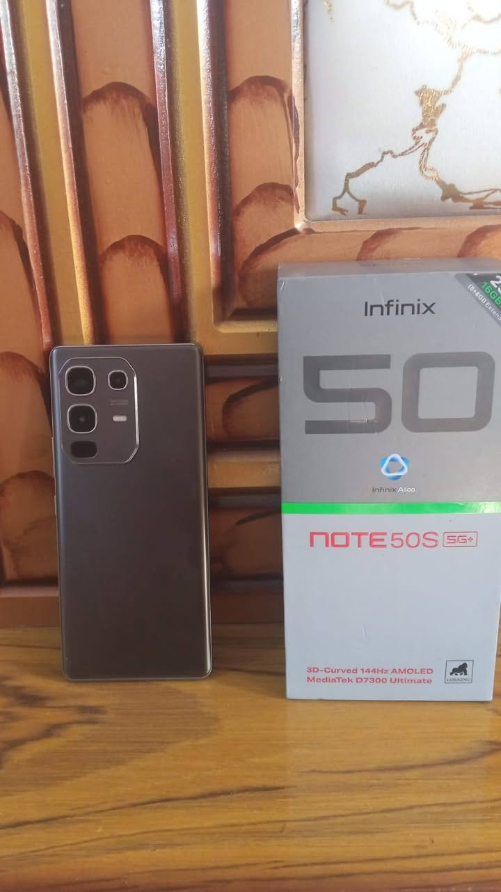 لبيع ***********بس واتساب وسعر 300وبي مجال يشغل 90فريم
