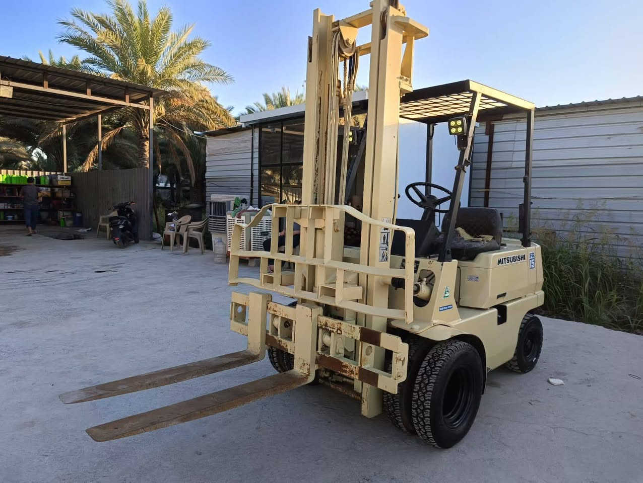 السلام عليكم رافعه للبيع شغاله 100بـ100 العنوان كربلاء حي العباس للاستفسار الاتصال على الرقم ***********مكلف بلنشر
