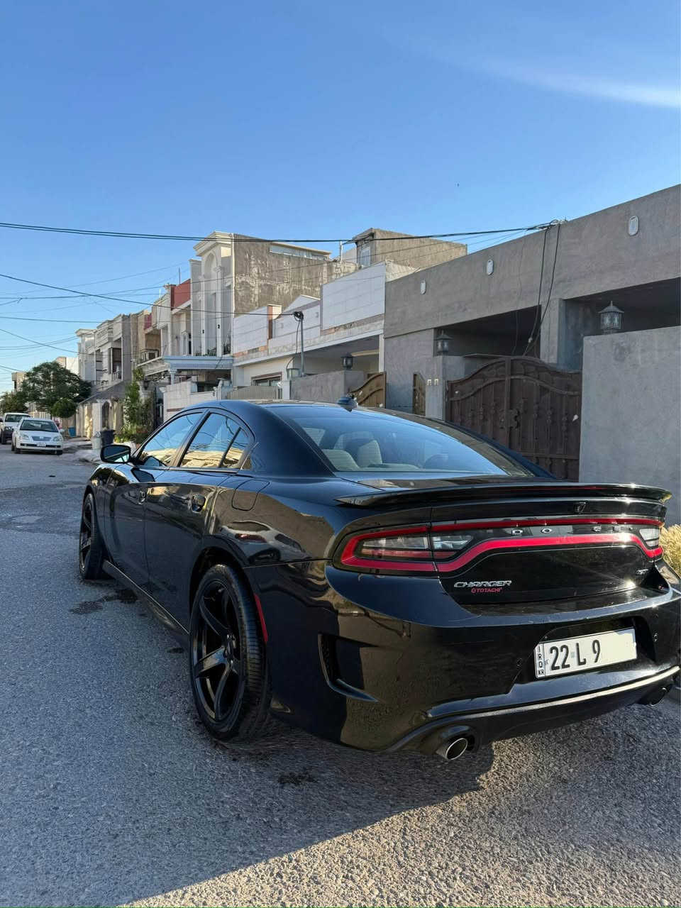 دوج جارجر 
موديل 2022 Gt
رقم اربيل 
رقم جديد 
سنوية جديد حتى ٢٠٣٠
ماشي ٩٠ الف مايل
سيارة كندي 
سيارة دخولية دهوك يعني كلين
بس يطلع قطعة وحدة صبغ جامخ خلفي بدون دواخل بدون ارباك و شوية من دعامية
كير و المحرك و الكهربائيات كلها شرط
سعرها ٢٣٨ $ ورقة و بيها مجال بسيط
عنوان / اربيل - خلف ماجيدي مول
رقم / *********** رجاء اقرا كامل سيارة بدون مراوس فقط للبيع أربيل, العراق
