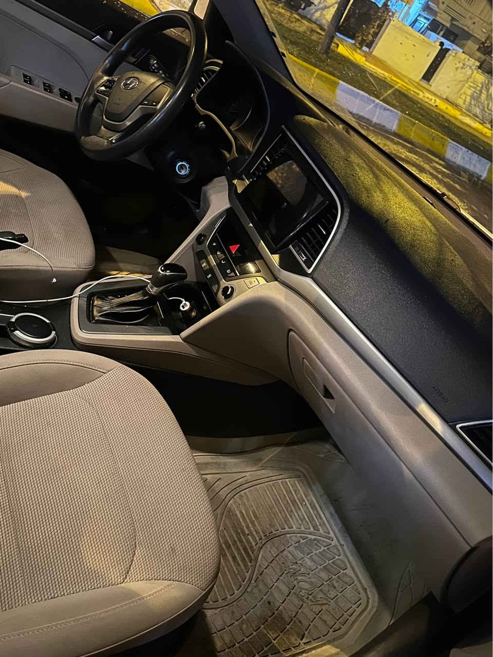 هيونداي النترا ٢٠١٧
مواسفات خليجي 
ناو زه رد و ويل كه پ 
شاشه گه وره 
گير و مكينه ي نه كرايته وه به شه رت 
ده نگ و بوخاري نيه 
بي بوياغ بي تعديل  
تنها ته زره ي هه يه 
رقم و سنوي نوي يه 
تعويل و غرامات و وكاله به شه رت 
سعري ١٢٥$ كه ميك مجال 
*********** أربيل, العراق
