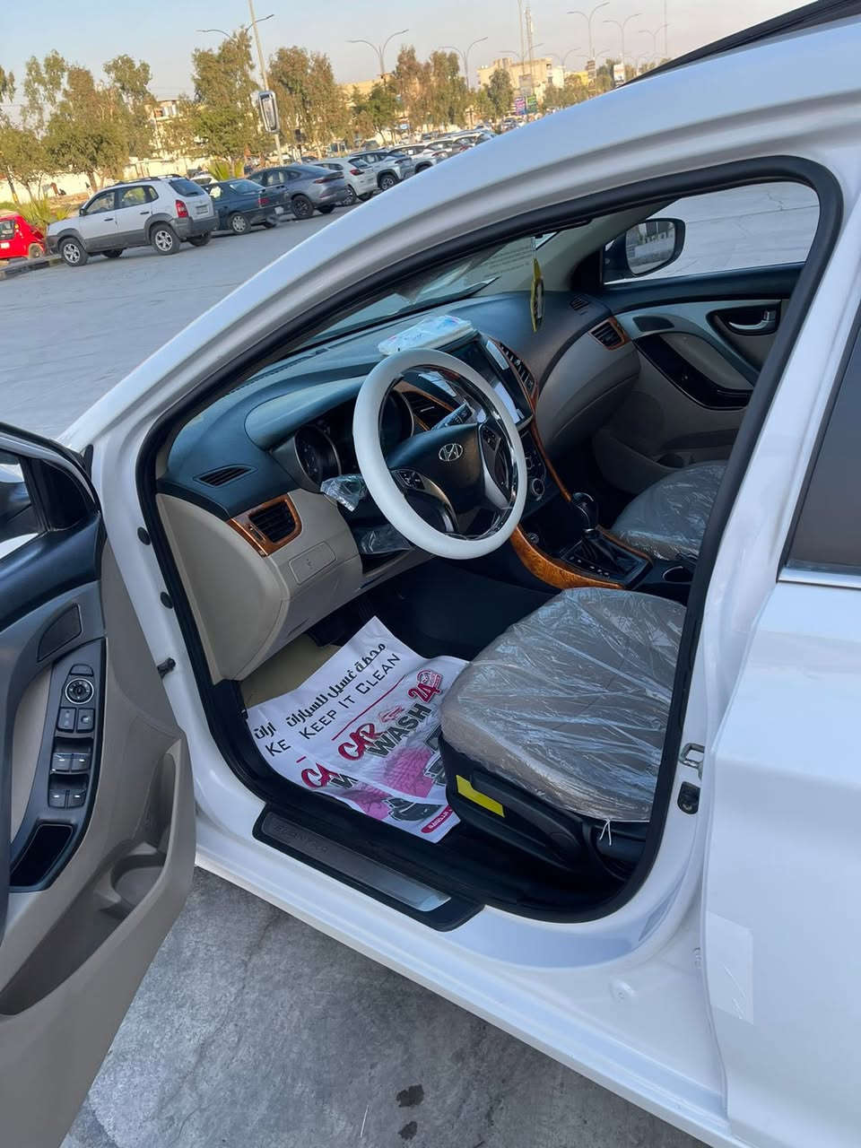 سلام عليكم النترا موديل 2016 للبيع او مراوس
السياره فول مواصفات عدا البصمه محرك وكير شرط
سلايت تحكمات شاشه كامره بجم زينول ابيض محرك حجم18
رقم اربيل هزه وسنويه جدد شرط التحويل 
السياره بدون صبغ وبدون ضرر بيها ملاحظات بسيطه
***********
***********
