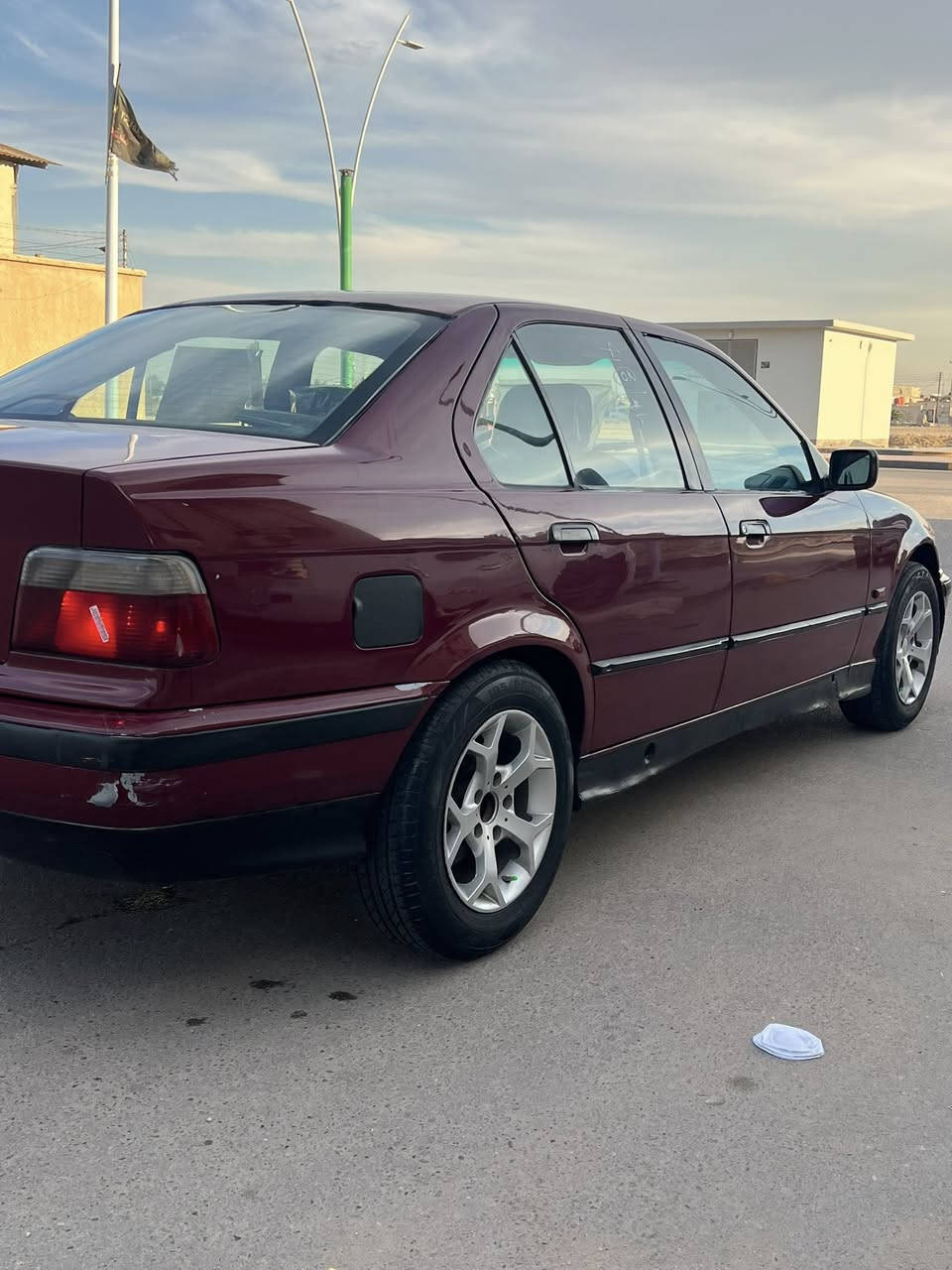 سلام عليكم بيم البيع
رقم بغداد دوالي تحويل مباشر 
مكينه وكير جديد هس توه مشدودات
تخم تاير جديد حداده جديده كهربايات كله شغاله ما بيه اي نقص مكفوله من كلشي سياره جاهزه كللش مال جني تجي وشوف بعينك لايت زنون عالي ناصي ويل اصلي سعر 43 وبيه مجال قليل حق جيه تصال ع رقم ***********
