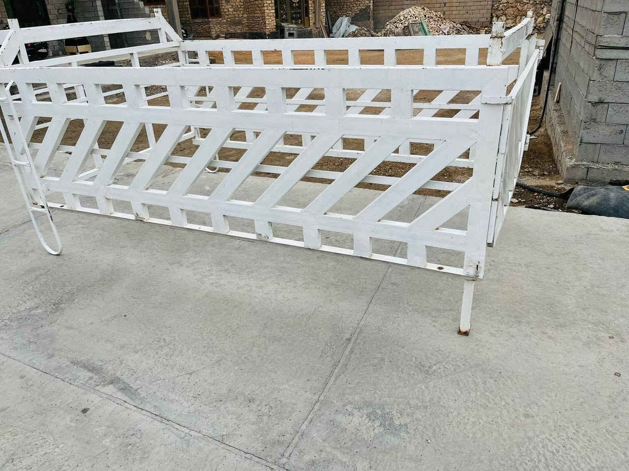 اخوان. محجل. كيه. عموشه. تفصال. مضبوط. رايده. 350.بي. مجال. غليل. مكاني. الرمادي.. صوفيه. ***********
