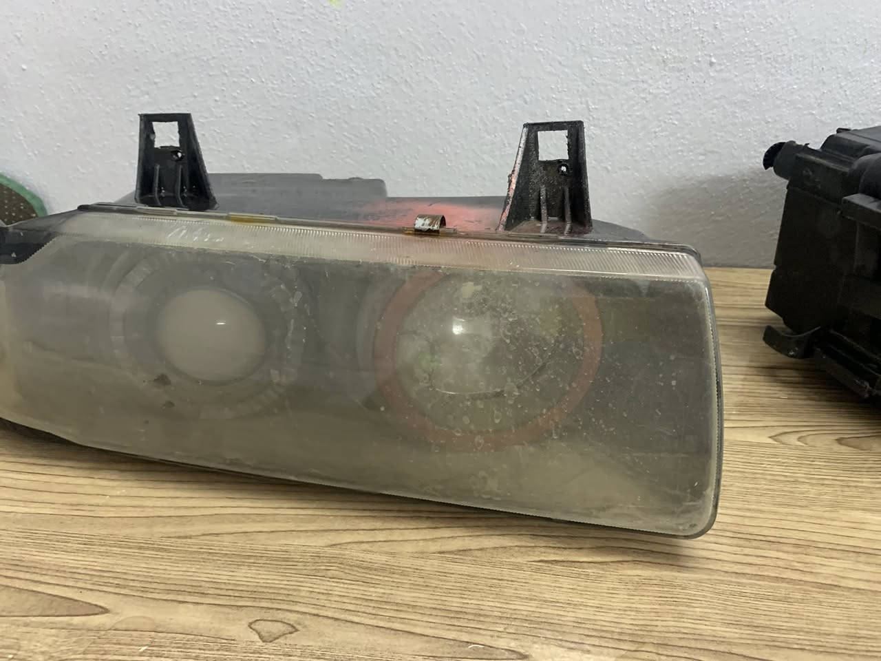 ايتات e36 ثنيناتهم جهة السكن عكس السايق
25 الف عنوان الموصل الايسر


**إذا كنت صاحب هذا الإعلان وتريد حذفه لأي سبب، رجاءا أرسل رسالة إلى الدعم الفني**