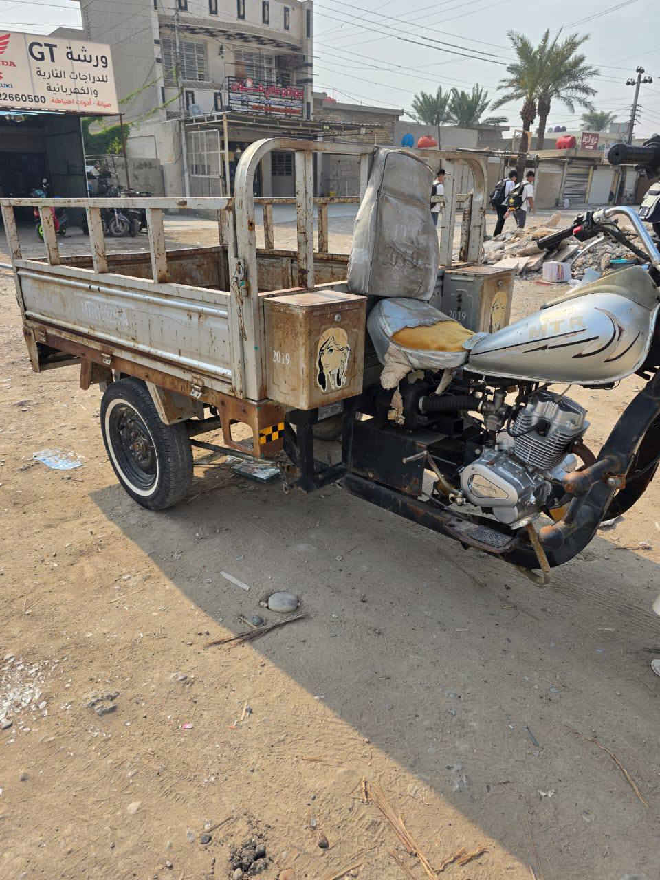 للبيع ستوته مكان بغداد شهداء البياع السعر 1300000 هاتف ***********
