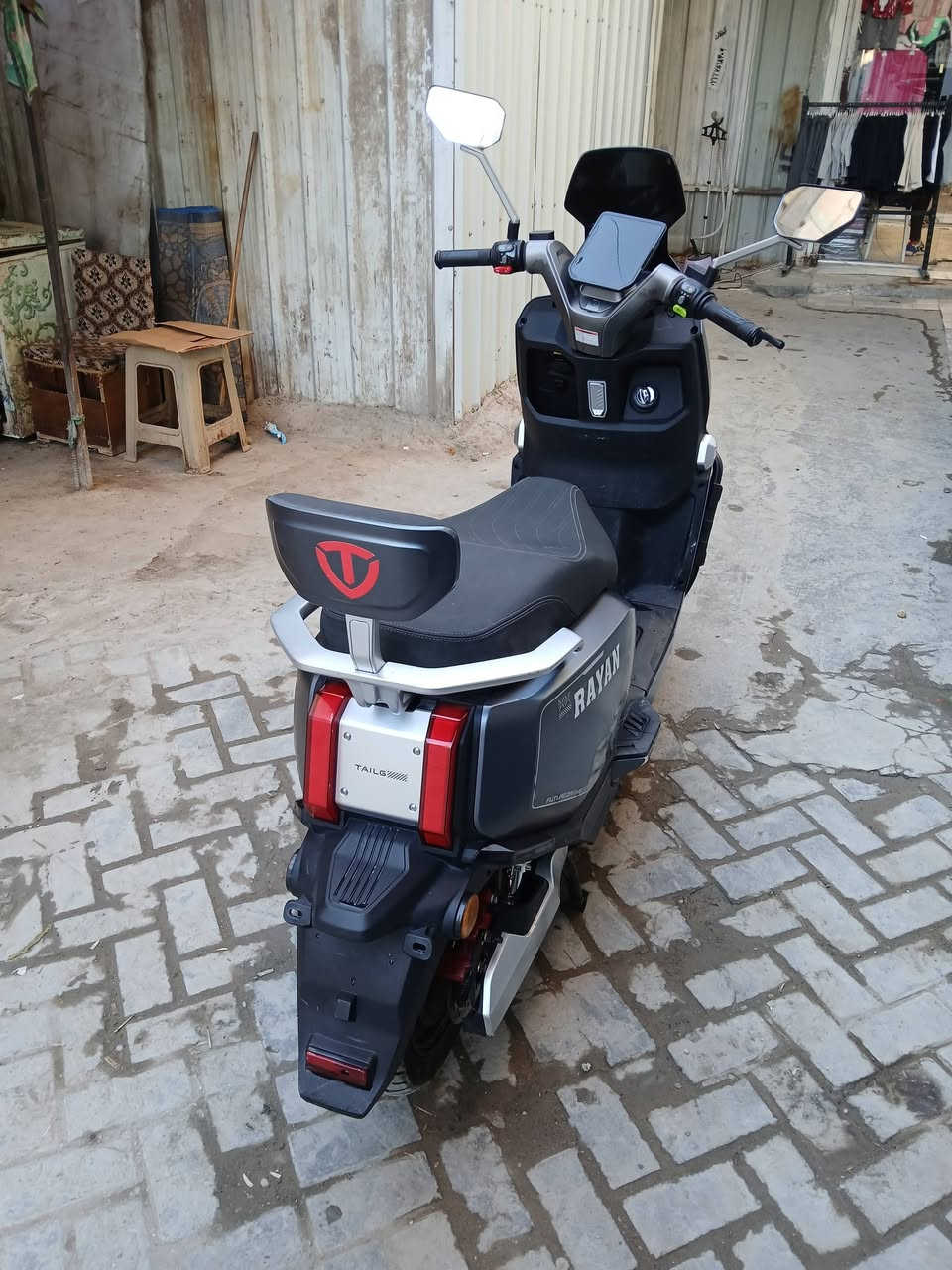 سلام عليكم دراجه شحن للبيع نوع ساعقه شركه الريان ملف 2000 بطاريات 6 مسطره سرعه 80 دراجه زيرو مستخدمه جدا قليل العنوان بغداد مدينه الصدر السعر 1150 مليون وميه وخمسين
الهاتف: ***********
