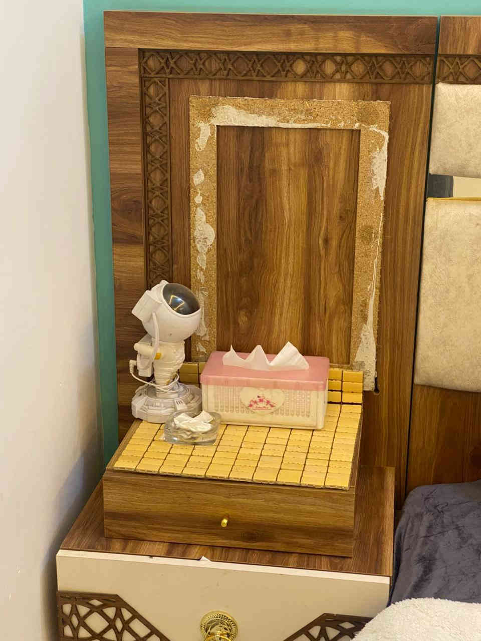 غرفه تركي استعمال قليل  ( للبيع )سعر الغرفه (350)الف المكان حي القدس كربلاء  الشراي يجي خاص ***********
