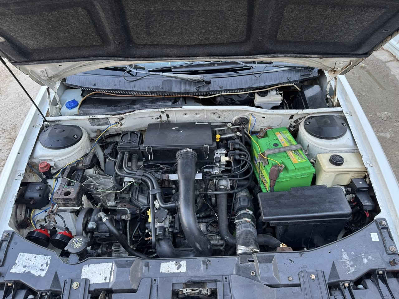 ***********
السلام عليكم اخوان قبل كلشي السوك كلشي بي
بي الجديد والجاهز وسلعة جناي وبي ملزك وتعبان وراكض وكلشي بسعره ميعجبك سعر السياره جوه نعالك بس لا تكسر بيها اعبر المنشور فدوه اروحلك

سمند 2010 خصوصي ابيض رقم كربلاء ب اسمي رقم انكليزي هزه مصارلها كم شهر حته الهزه ما ساقطه صفر غرامات
سياره كفاله عامه عدا خشم جاملغ عبري بارد فقط لا غير
تخم تاير مكينه كير حداده بالفلين سياره معدل180 ترايك وين متريد محدث بجم 17 سستم سماعات ومسجل شاشه لمس دركه صاج وتخم بردات كويتي 100‎%‎ سياره ادامه كامله تخم بلك واير بلك ماي زيتي دهن كير فلاتر كامله عبوه ايساكو نوزلات اقتصادي صرف ماكو اويل بم واتر بم باتري كله جديد فانات ايساكو السياره قطعه تجاري مابيها كله اصلي شركه داخلها فلين تبريد ثلج سنتر لوك حته قبق البانزين يقفله سياره جاهزه ع اخر حبايه كلوب نقص مابيها برغي نقص مابيها حماوه ثابته جوزه بلاديه سياره جطلات تحوير ماكو كله بلاد صدر امامي خلفي جديد جاهزه للشارع وترايك وين ماتريد لايت زنون وياها سعره ورقه عالي ناصي تخم اشاير لد بك لد سياره مال جناي على ايدي كل تفاصيلها وبالخير عليه الي تصير من نصيبه لان متعوب عليها كلش هواي 

سياره سعرها47 ورقه وبيها مجال بسيط والسوك كلشي بي 
مكانها ميسان العماره مركز المدينه
