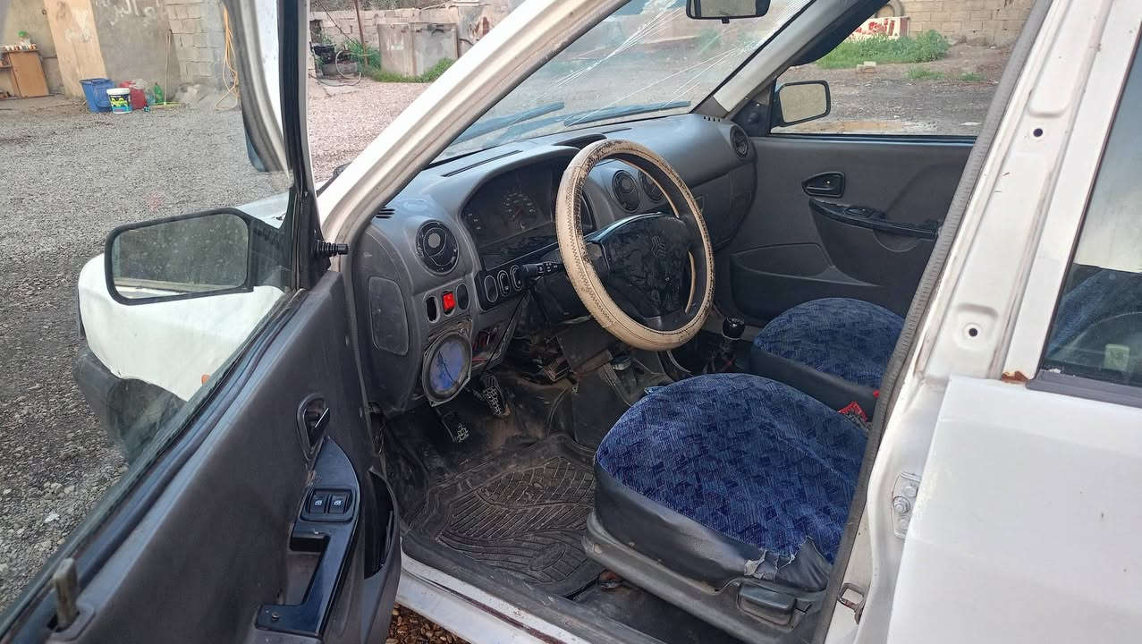 السلام عليكم للبيع موديل 12الشرعي متوفي السيارة مكينة والكير خير من الله والباقي شوف العين السعر 16وبيها مجال اتصل على الرقم ***********
