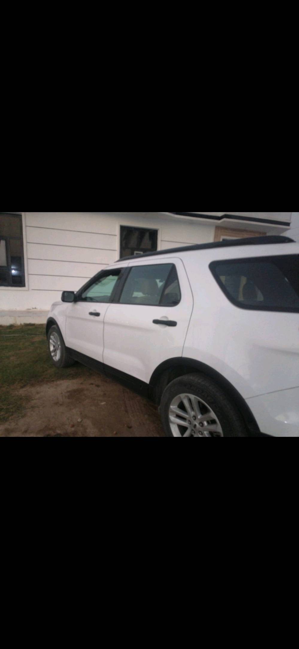 سلام عليكم 
فورد اكسبلور 2017xlt 
6 سلندر 3500 
كير محرك كفاله عامه 
السياره داخله كلين فقط بيها صبغ جاملغ بل عراق 
تبريد 3 قطع 
شفتات ستيرن 
مثبت سرعه 
كشنات كهرباء 
تدفئه كشنات 
تدفئه ستيرن 
السعر 178 رقم اربيل 
***********