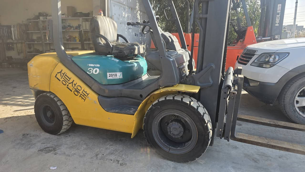 للبيع رافعه شوكيه كوماتسو 3طن 3حركات جوب حاويه موديل 2010 كير مكينه أكسل تخم تاير جاهزه للعمل بيه اوراق مزاد شركه الببسي العنوان ديالى بعقوبة قرب مديريه المرور 
يوجد توصيل جميع المحافضات 
***********
***********
