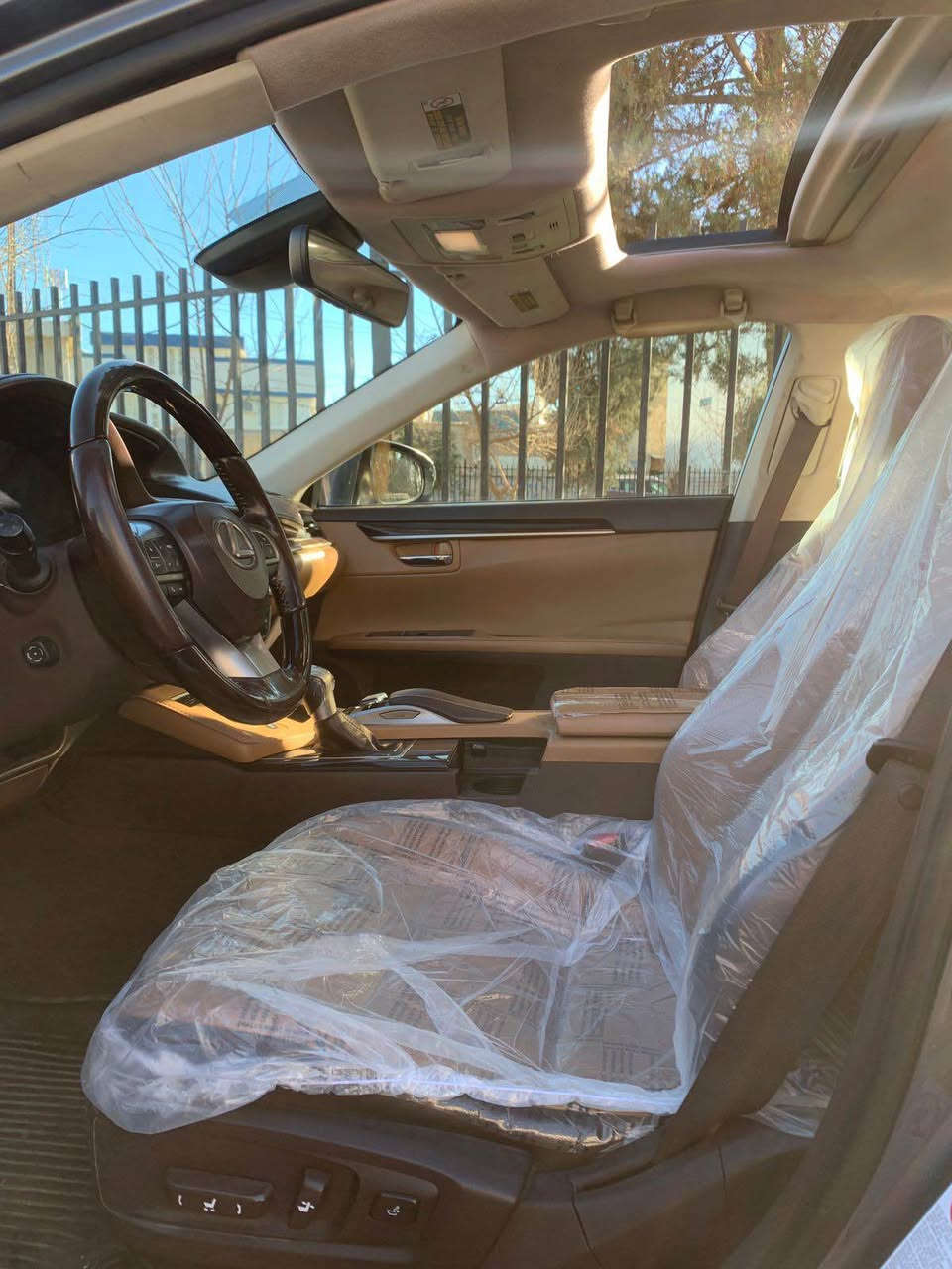 کــــــوردی 
تەنها فرۆشتن بە نقد 

Lexus es350 
لێکزیز 
مـــۆدێل / 2017
مواسفات / فول  پانۆڕاما 
مەکینە /(3.6) v.6 شەش پستۆن
مەکینەی نەکرایتەوە 
ڕەقەم هەولێر سەنەوی کۆنە 
غەرامە ($18) وەرەقە
 ئێڕباگ سیستەم ، بێ ناوگرتن 
 چامرلغ و بۆنیت سبوغ ،  چامرلغ سەکن کلێر امریکا 

نـــــــرخ  (( 178 $  )) 

ناونیشان هەولێر
 

عربي 
فقط بیع نقد ، بدون مراوسة 

Luxes ES350
ليكزز 
مــــــــودیل/2017
مواصفات/ فول ، بانوراما 
محرك / 3.6/ ست سلندر
رقم اربیل سنوية قديم
 ایرباك سيستم  ، بدون دواخل
چامرلغ و بونيت صبغ ، جامرلغ سكن كلير 
(غراما $18 ورقة)

سعر   (( 178 $  )) 
عنوان اربیل ، أربيل, العراق


**إذا كنت صاحب هذا الإعلان وتريد حذفه لأي سبب، رجاءا أرسل رسالة إلى الدعم الفني**