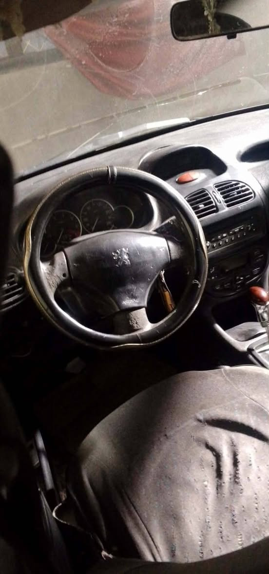 سلام عليكم بيجو فرنسي مال مزاد بيه كتاب مزاد موديل الفين وسبعه مكينه كير كفاله تبريد تدفه شقاله  ماله يا نقص سعر 28 او مراوس/***********
