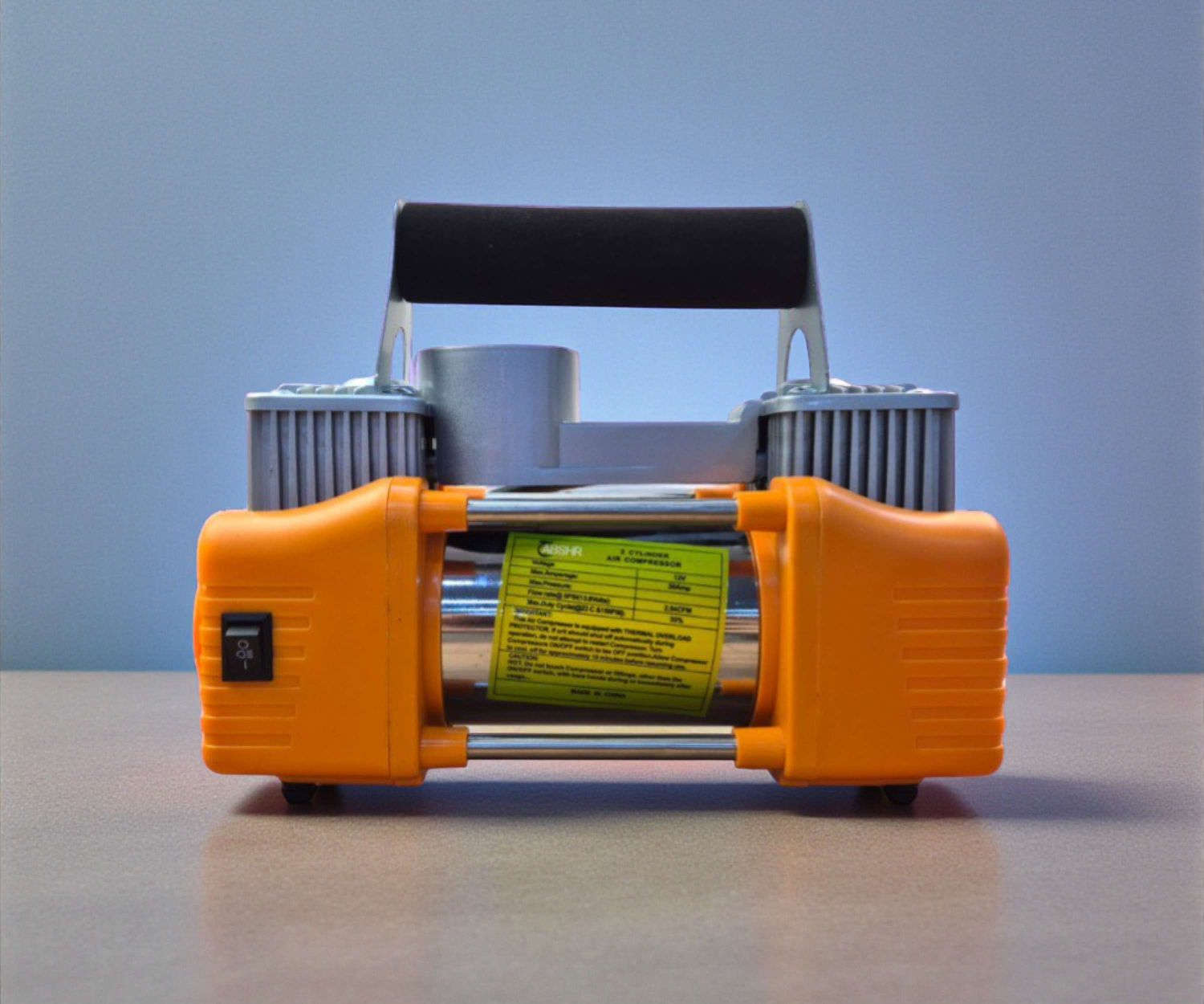 أصبحنا وأصبح الملك لله والحمد 

🔥 منفاخ إطارات ثنائي السلندر – بلور 🔥
💨 نفخ السيارات، الدراجات، الشاحنات، الكرات، والأغراض القابلة للنفخ.
🛠️ يأتي مع عدة تصليح كاملة وحقيبة منظمة.
⚡ ضغط 150 PSI، مصباح LED، سلك طويل، وحماية حرارية.
💰 السعر حصري: 35,000 د.ع
🚚 توصيل: 5,000 د.ع
📩 راسلنا للطلب الآن!


**إذا كنت صاحب هذا الإعلان وتريد حذفه لأي سبب، رجاءا أرسل رسالة إلى الدعم الفني**