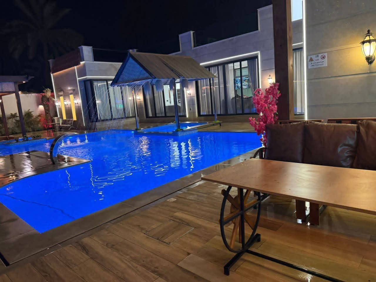 تتوفر حجوزات طيلة أيام الأسبوع 🏕مزرعه منتجع الامراء🏝 يتوفر مسبح داخلي وخارجي موثقة باجرلي 🏖بغداد الدورة🏘 البوعيثة للحجز والاستفسار رقم 📞***********
