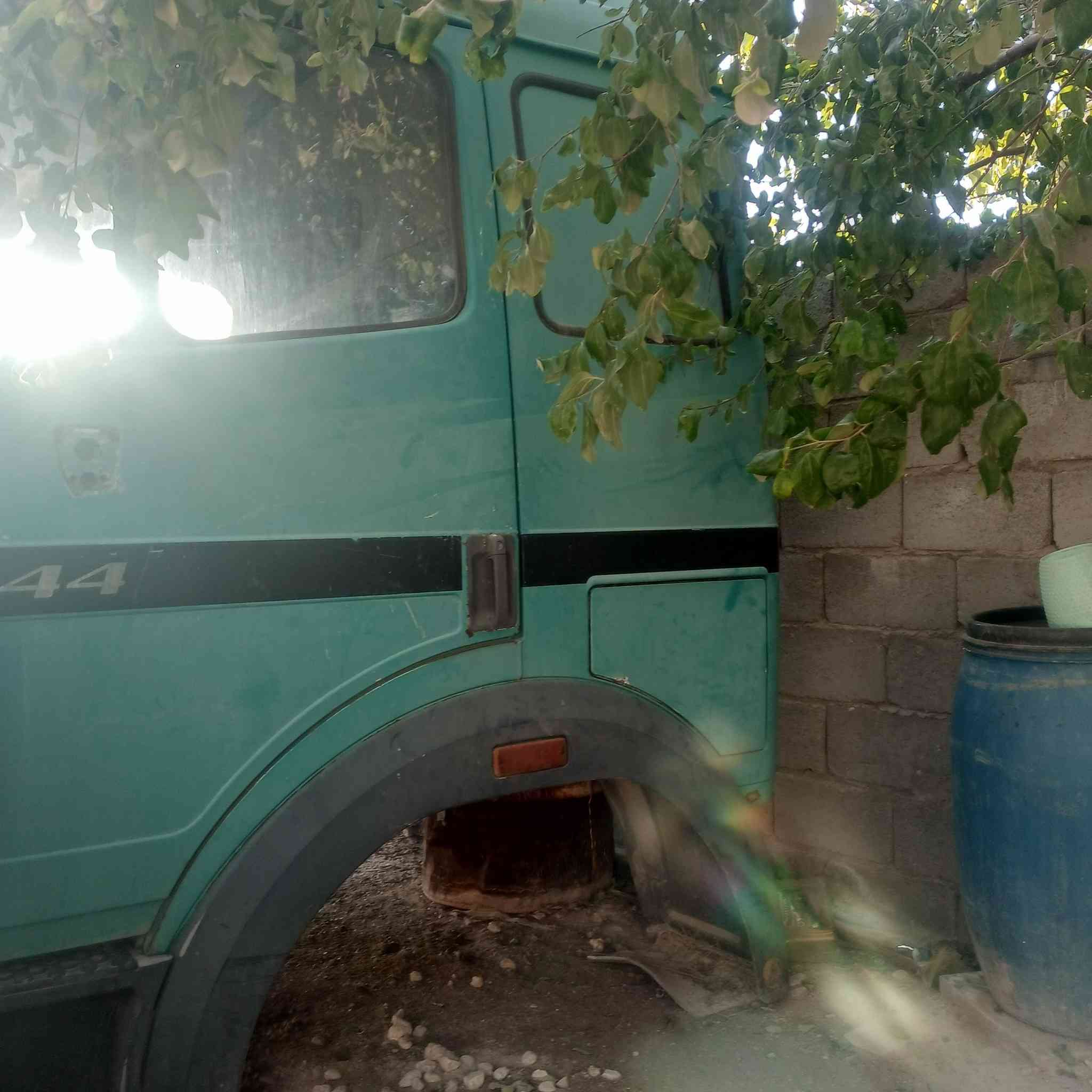 السلام عليكم قماره للبيع الاستفسار على هاذه الرقم ***********
