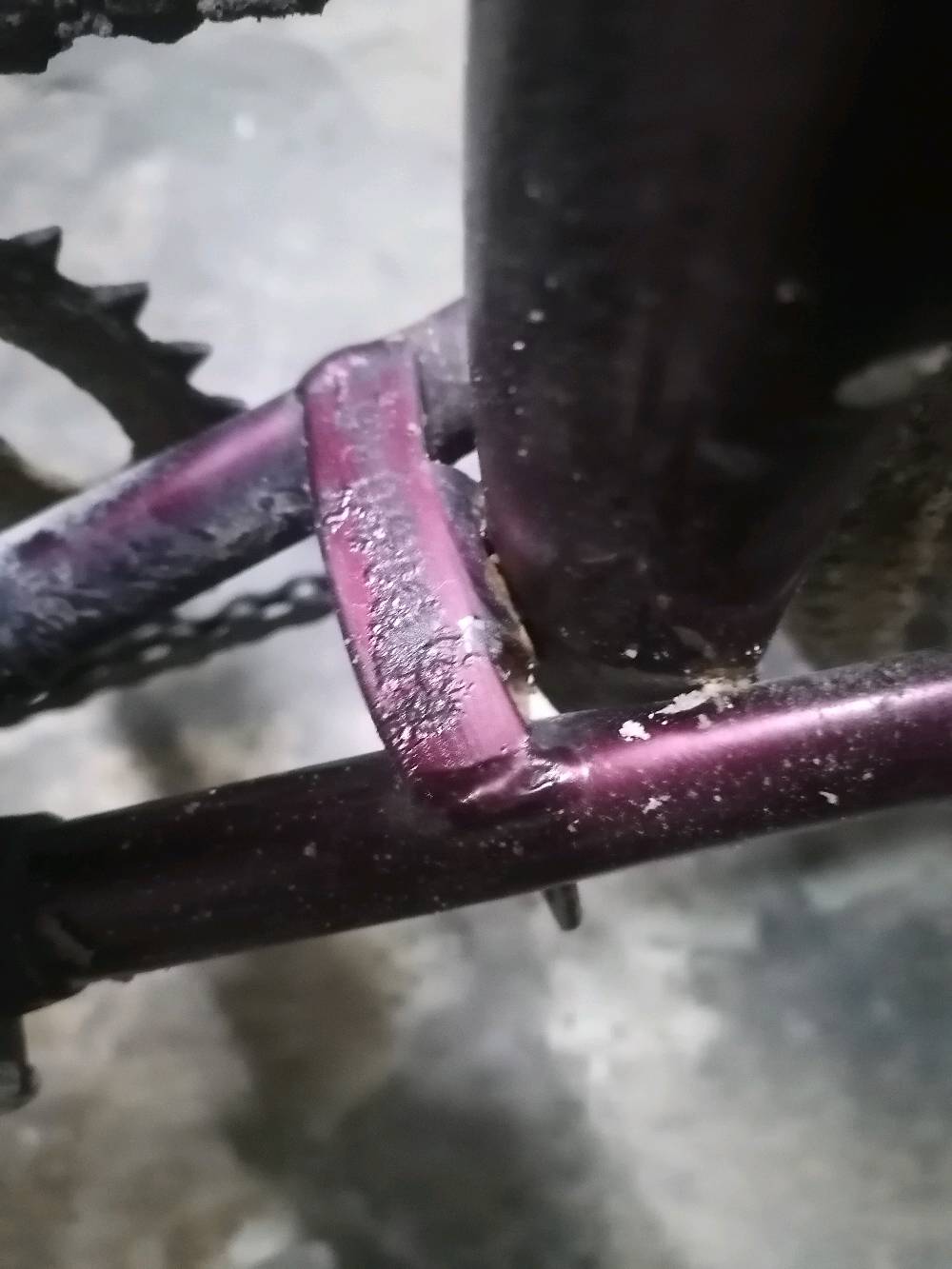 السلام عليكم عندي بايسكل للبيع بايسكل باله قح.موديل2010من امه مختم شركته سانتوس بس ممسوحه للاستفسار*********** سرج قلاب بايسكل نضافته85بالميه ستوني ذابله خزينه جديده كلشش.مكاني البصره الجزيره السعر75وبي مجال خير من الله