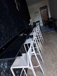محل  كامل للبيع لغراض فقط رقم للتواصل07701341393