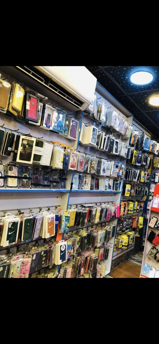 السلام عليكم 
ديكور كامل رفوف وهوكات وميز صيانة للبيع  النجف حي المهندسين ***********
