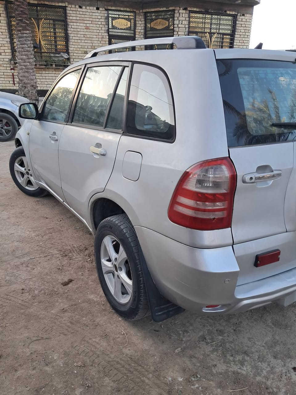 السلام عليكم سيارة جنواي 2014 مال مزاد وزارة الداخلية الترقيم مجاني عله الدولة تدفع فقط رسوم التسجيل جاهزة كير ومكينة تجي مسيبوشي ابلادي دواخلها مدوشمة كشنات أرضية السعر 45 ورقة وبيها مجال مكانها بابل المسيب للإستفسار ***********
