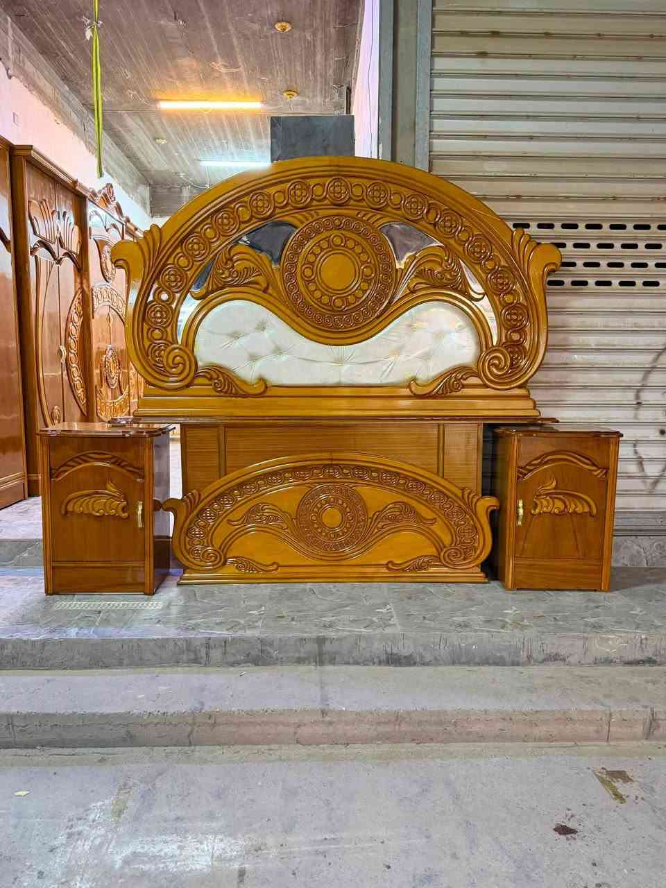 غرفة نوم صاج عراقي مستخدمة نضافة 90‎💯
غرفه صاج داخل وخارج
 الفرش والقبق بلوك 
الزاويه نفس ارتفاع الكنتور 
صبغ ثابت 
سعرها 950
شد ونقل داخل بغداد مجاني 
محافضات بكروه رمزيه 
الشراي اخذ سكرين وتعال خاص سارعو بالحجز


**إذا كنت صاحب هذا الإعلان وتريد حذفه لأي سبب، رجاءا أرسل رسالة إلى الدعم الفني**