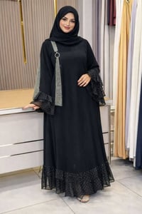 عباية سوداء • قماش كريب فاخر • مقاسات S-XXXL
