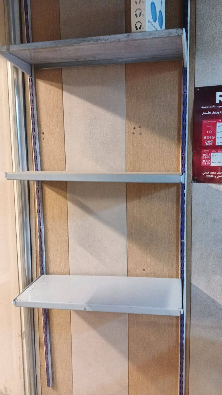 رفوف للبيع 90 سانتي و70 سانتي
***********
