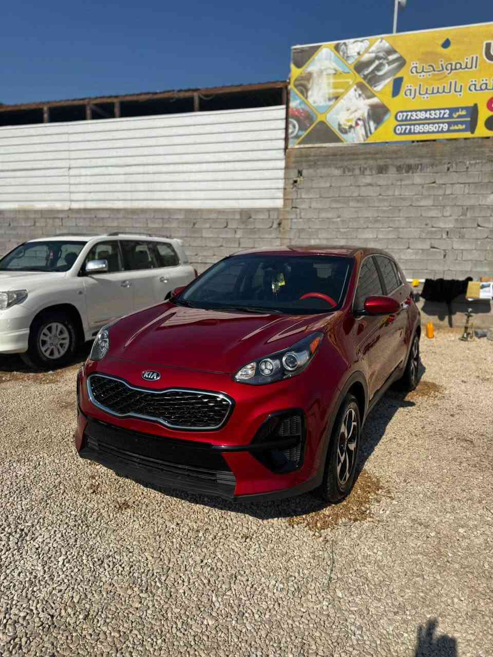 السلام عليكم كيا سبورتج مكينه2400حادث بلصور فقط طلقه بلباب كير مكينه تبريد كفاله عامه السياره موديل2022 للاستفسار ***********
