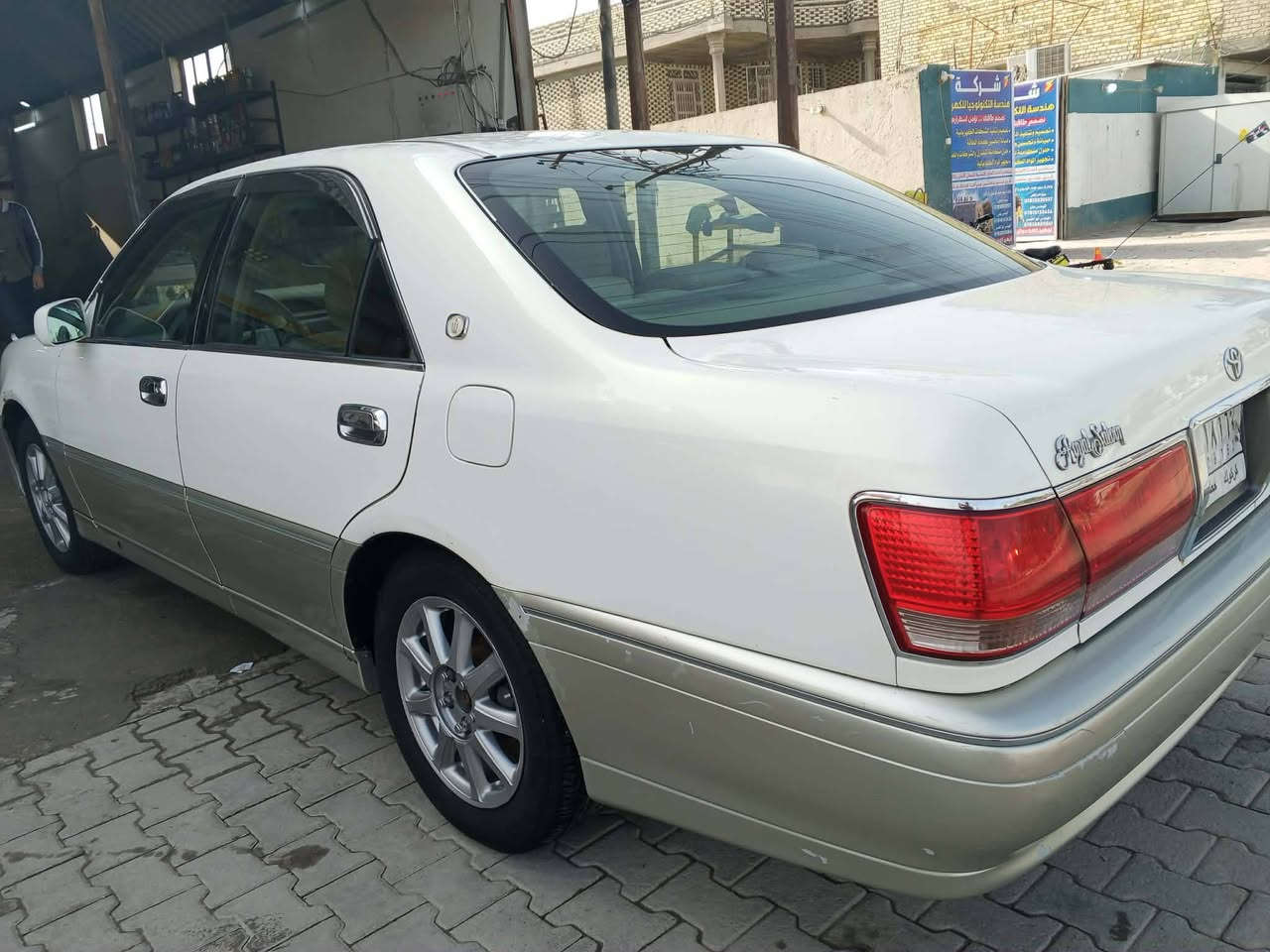 سلام عليكم ملكه كركوك موديل 2002 3دكم برده خلفيه شاصي 75كرستال أصل ستيرن كهرباء كشنات كهرباء مفحوصه ومدفوع كمركه مكفول كفاله عامه من الكص ونقل الجثه بيه طخه خفيفه بلكدام فقط مكينه ديفور الكبير بلكارتون حداديه بلكارتون تحويرت نجف فوك وجوه سياره عارضيه 97وبيه ومجال ***********
