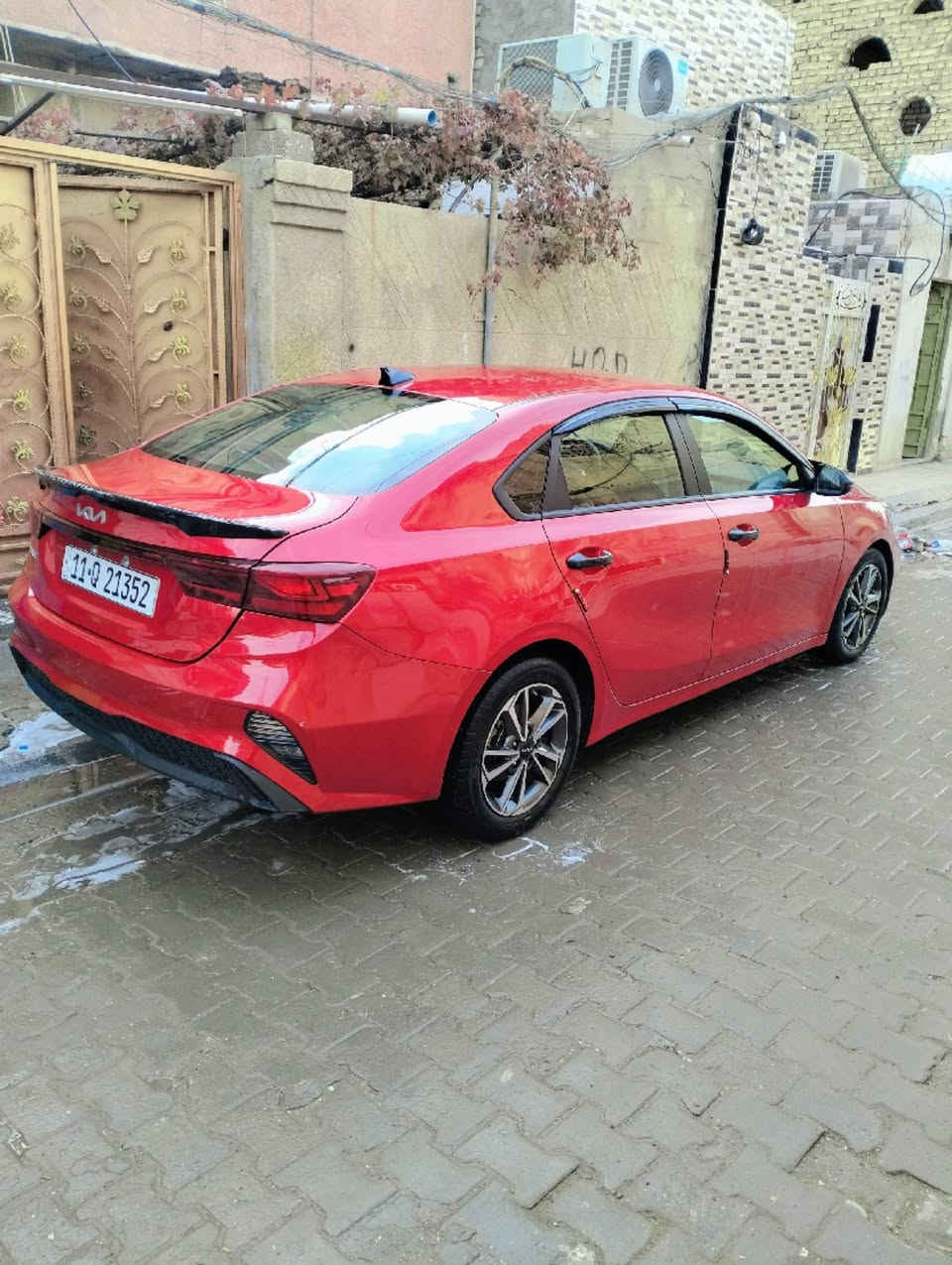 سلام عليكم فورتي مديل 2023 وارد امريكي حدثها تصليح البنيد نفسه اليبل واحد بدون تبديل وبيها كلير شرط مال امريكه جاملغ امامي وباب السايق مكفول من المعجون فقط كلير كير ومحرك مكفولت برغي ما مفتوح بيهن شاصي الغد مكفول السياره مدوشمه ارضيه دواخل اليلون حراري جداً نضيفه ماشيه 50 مايل السعر 148 وبيها مجال *********** صور الحادث بل منشور
