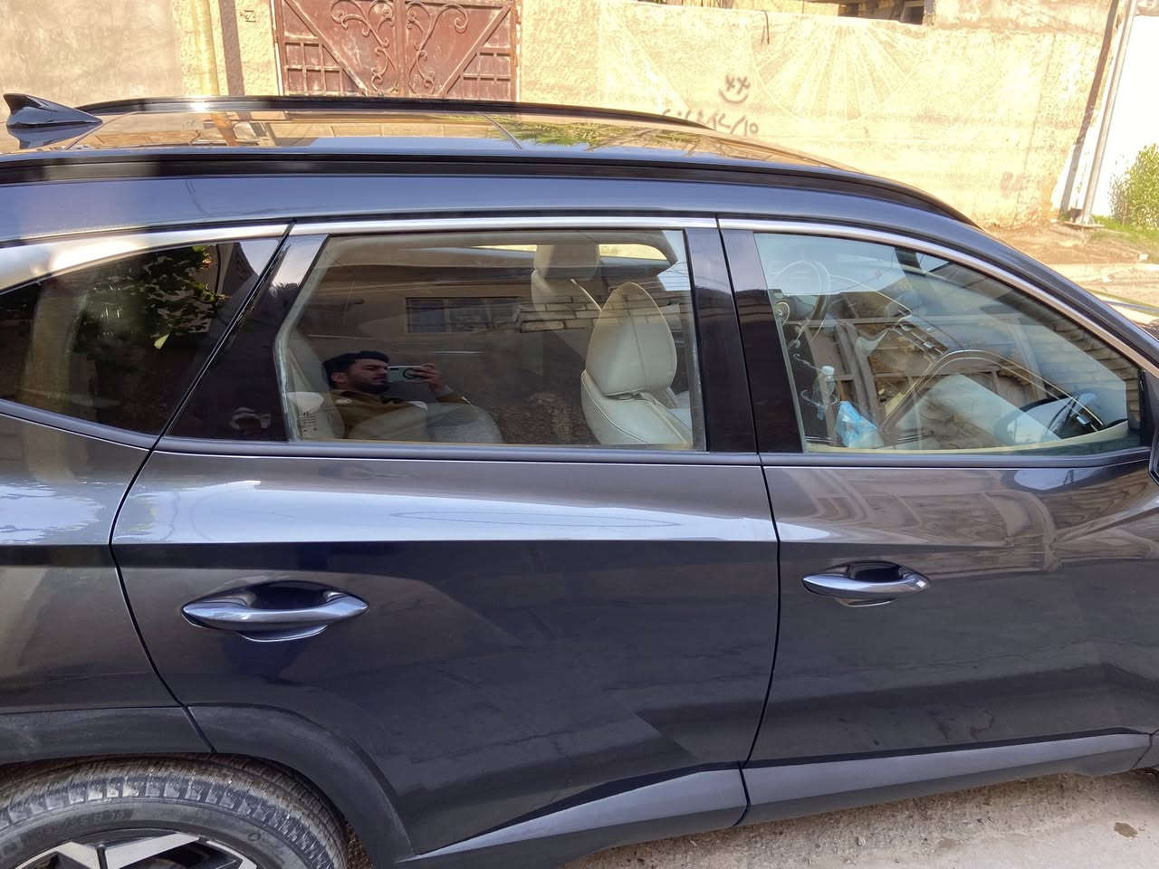 سلام عليكم توسان 2023 فول مواصفات لمتد شفتات ستيرن كير ماوس بانوراما تشغيل عن بعد سماعات Boseكامرات 360درجة  تتقدم وترجع عل بصمة صندوق كهرباء وباقي المواصفات المعروفة حادثة جانلغ الخلفي جهة الايسر وباب الصندوق كسر ومكينة مكفول سعر 188 وبيه مجال مكاني الامين ***********غير متواجد على الفيس
