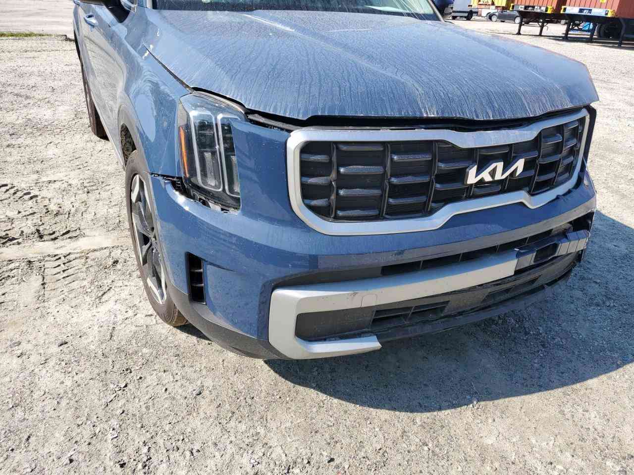 كيا تولرايد موديل 2023 رقم بغداد فول المواصفات بصمه شاشةمنتصل  كامره تبريد تدفئه 
فتحه سقف  وبيه بعد مواصفات حادث خفيف 
السعر ب 270وبيه مجال الطيبين
التواصل انتصال على الرقم
***********
مكلف بلنشر انتصل على الرقم وشوفه راعيه
