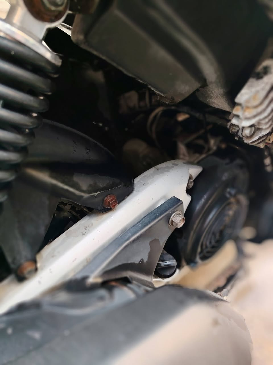 السلام عليكم سكنس لد للبيع دراجه خير من الله نكره وحده تشتغل بصمه عن بعد دراجه بيه كم ملاحظه بصيطات تأخذها اكفلها الك مكينا وكلشي جيب وياك أكبر فيتر وتعال افحص مكاني بغداد ***********
