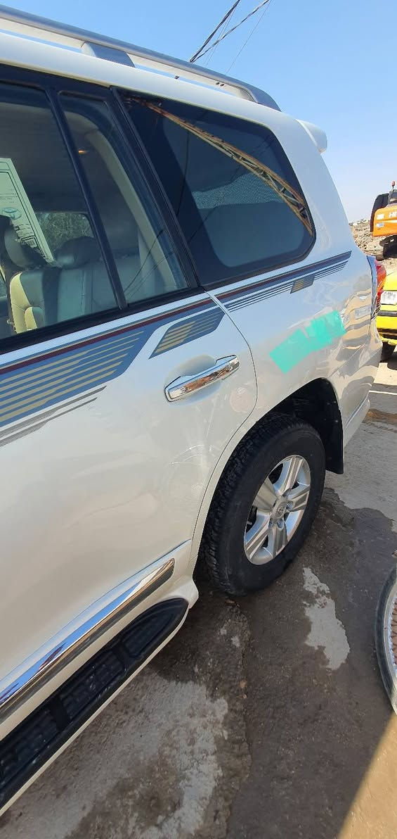 لاندكروز ابريم أصل  الموديل2014  الرقم بغداد باسمي بيها ربع جاملغ امامي صبغ مؤشر وبيها بارد قليل جاملغ خلفي 

🟪 السعر  :: 375$ 

المواصفات
محرك 6 سلندر
فول مواصفات
حساسات أمامي وخلفي
4 كاميرات
نظام ترحيب
كشنات جلد
كشنات كهربائية
بصمة
تحكم استيرن
فتحة سقف
ثلاجة
داخل صاج
للتواصل واتساب
***********
