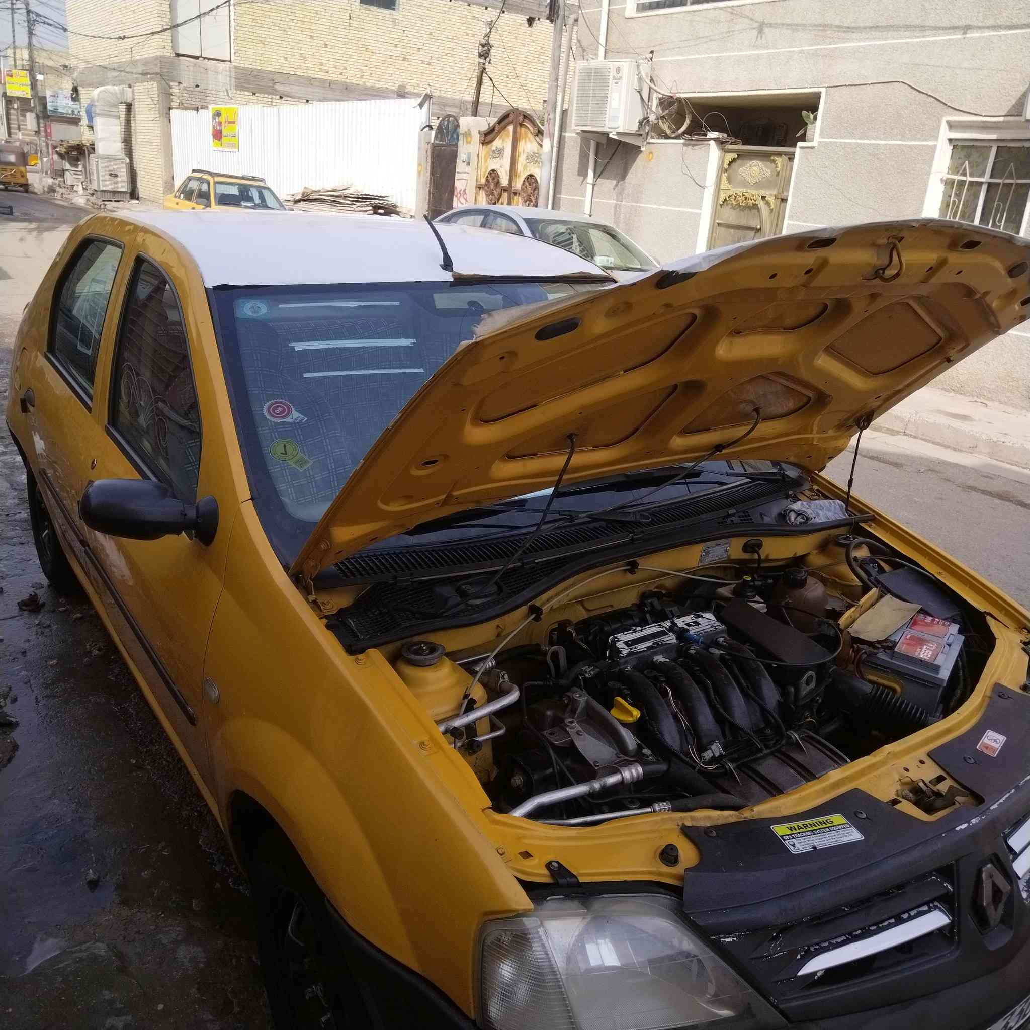 رينو 2009 مكينه حاويه كير حاويه باور استيرن  جدد كلج جديد قمجي كلج فلاوين جديد مروحه ابلاديه جديده  رقم انكليزي باسمي مصفره هيئة وغرامات السعر ٣٥ ورقه بغداد مدينه الصدر حي طارق شارع الوسط ***********
