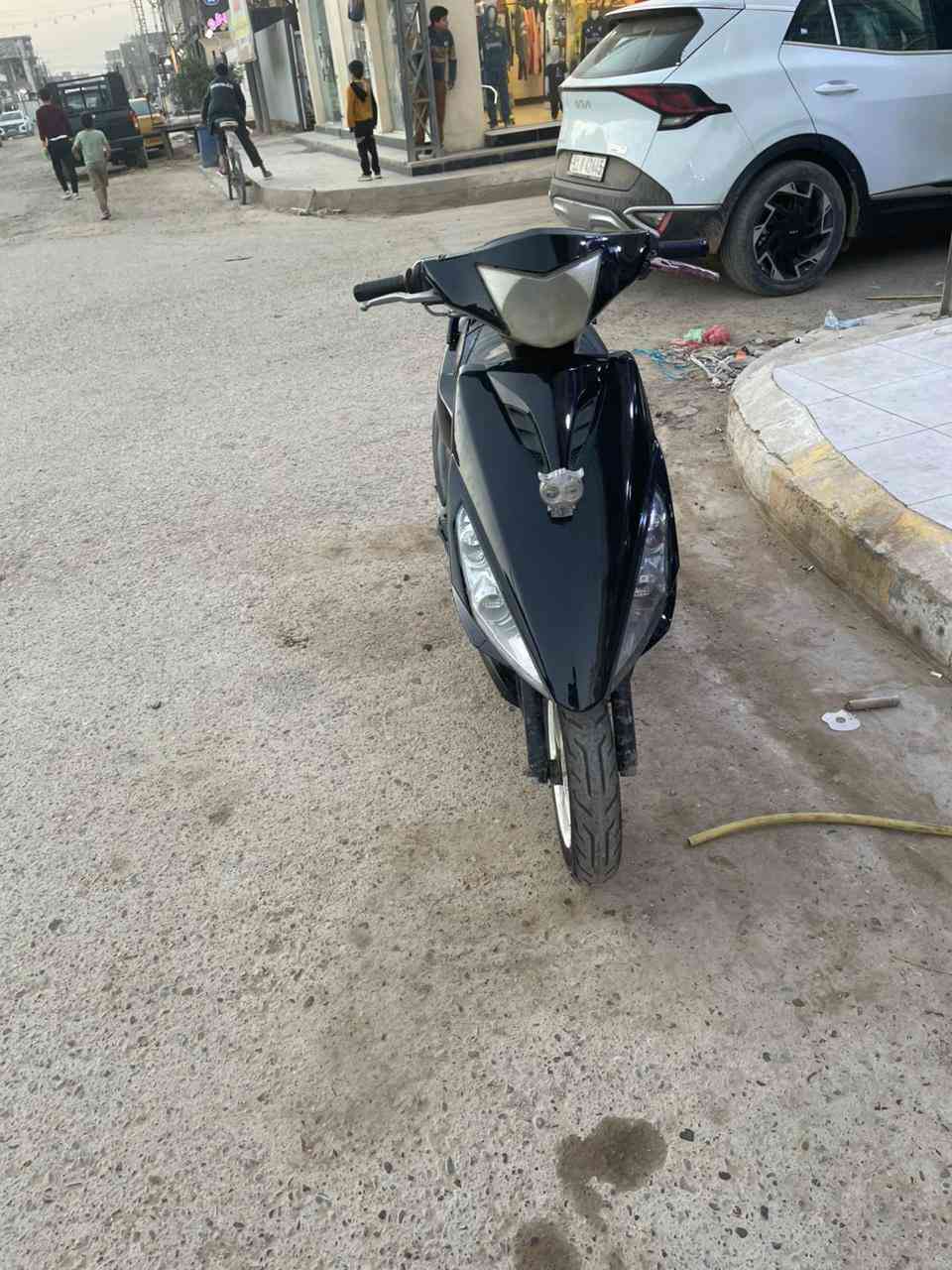 ماكس مضلع للبيع
نضيفه الدراجه مكينه ناعمه 
لا تبخير ولا تنقيص 
بـ400 و بيهه مجال 

0786 040 2916
