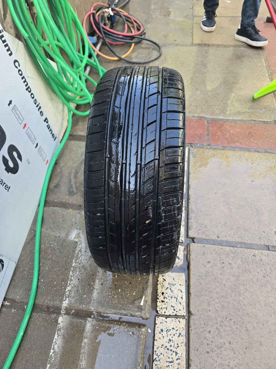 تاير مستعمل للبيع 
225/45 ZR17
مكاني بغداد


**إذا كنت صاحب هذا الإعلان وتريد حذفه لأي سبب، رجاءا أرسل رسالة إلى الدعم الفني**