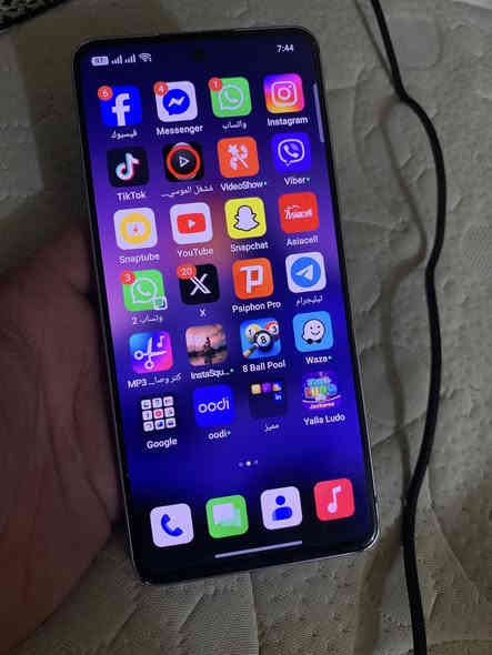 اوبو رينو 13 F
256 جهاز مواصفاته  معروفه وقويه 
فطر خفيف بشاشه فقط 
للبيع ب140وبيه مجال
***********
