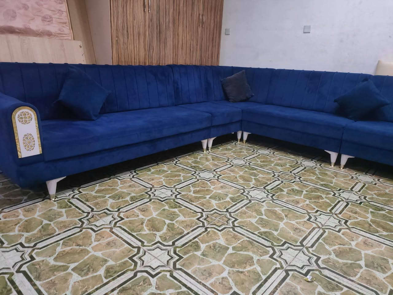 ئێڵی10نەفەری زۆرپاک وەک لۆکە
بۆپەیوەندی***********یان
***********لەسلێمانی السليمانية, العراق
