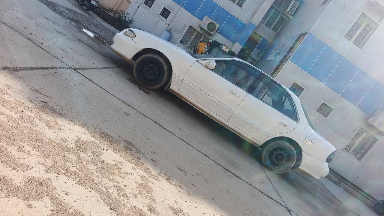 سلام عليكم سوناته للبيع موديل 2000
رقم واسط تحويل مباشر
مكينه2000 گير عادي
بيها خلل بصيط عوزها عصى گير مال تبديل ابيعها على عطلها
 25وبيها مجال***********
