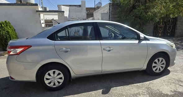 توێتا یارس  مەکینە گەورە مۆدێل 2015 بێ بۆیاخ  146هەزار ڕۆشتوە دووسویچ  زۆر خاوێنە بێ مەسەرف سەنەوی تازەیە تا 2027بێ سبوغ شاشەو کامیرە  طایەی تازە یە  سۆنەرم داناوە ماڵی دۆستەنرخ 116$وەرەقەو کەمێک مەجال  شوێن هەڵەبجەی شەهید ژ.م ڤایبەر و واتسئابی لەسەرە  *********** حلبجة
