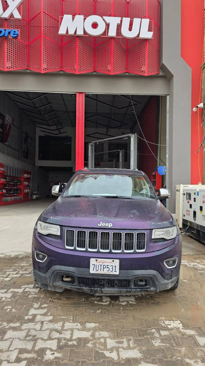 سياره جيب موديل ٢٠١٤ معلايه ٢٠١٨ مامرقمه ضربتها باب الجنطه ونصف الجاملغ الخلفي
للاستفسار الاتصال ***********
