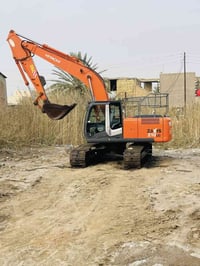 بسم الله الرحمن الرحيم  على بركة الله لعشاق الجديد والمميز  حفارة هيتا...