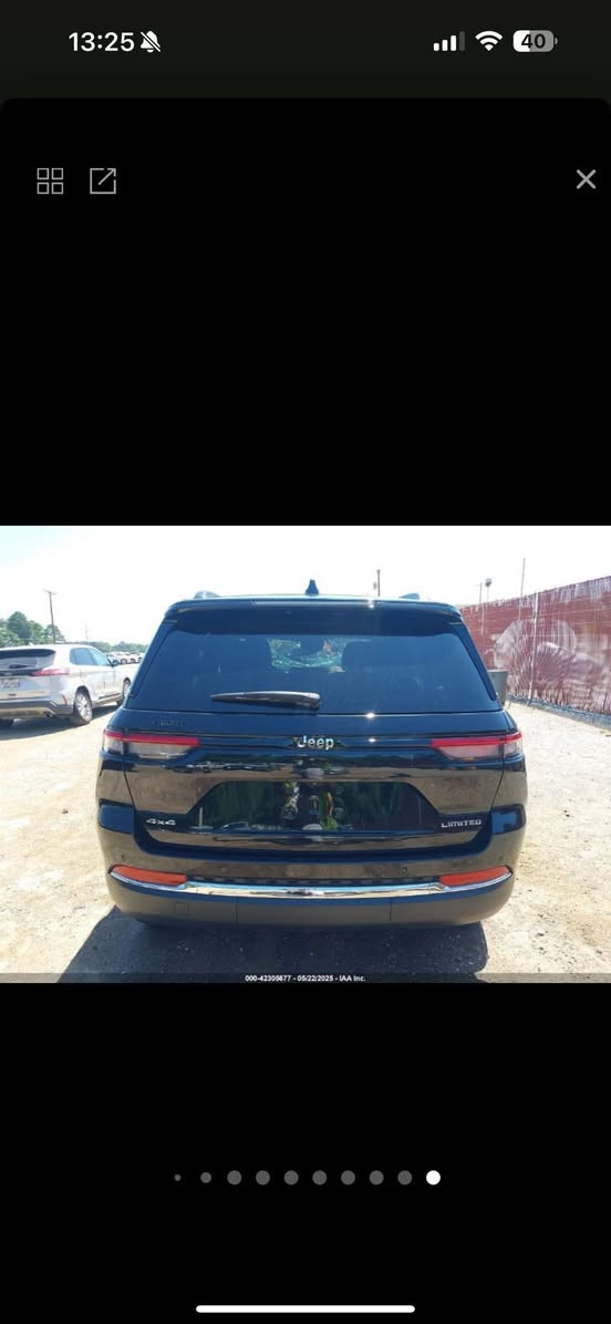 جيب  شيروكي لمتد خمسة راكب فول مواصفات فول عدى خمس كامرات حادث السيارة موضح بالصور جاملغ و بنيد  بدون داخل السيارة ماشية ١٣ الف حلوة و جيدة موديل ٢٤  السعر ٢٩٥ و بيهة مجال قليل مكانهة اليرموك *********** ملاحضة لايتاتهة بلادي رادييتراتهة البلادية شرط الفحص
