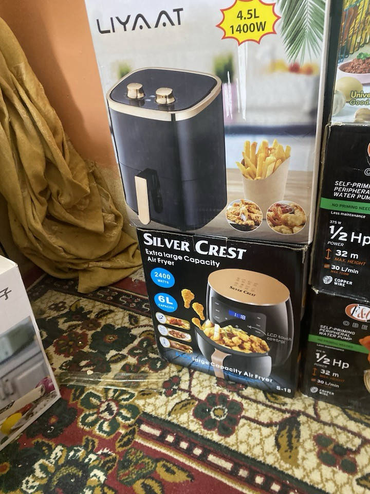 صباح الخير يوجد الدنيا قلايات من نوع منتاز  بيها ضمان منشاه اماني بسعر مناسب بيكم خير ودلو وحنا بخدمتكم العنوان السده الهنديه حي البكر مجاور أسواق ابو عباس هاتف ***********يوجد توصيل
