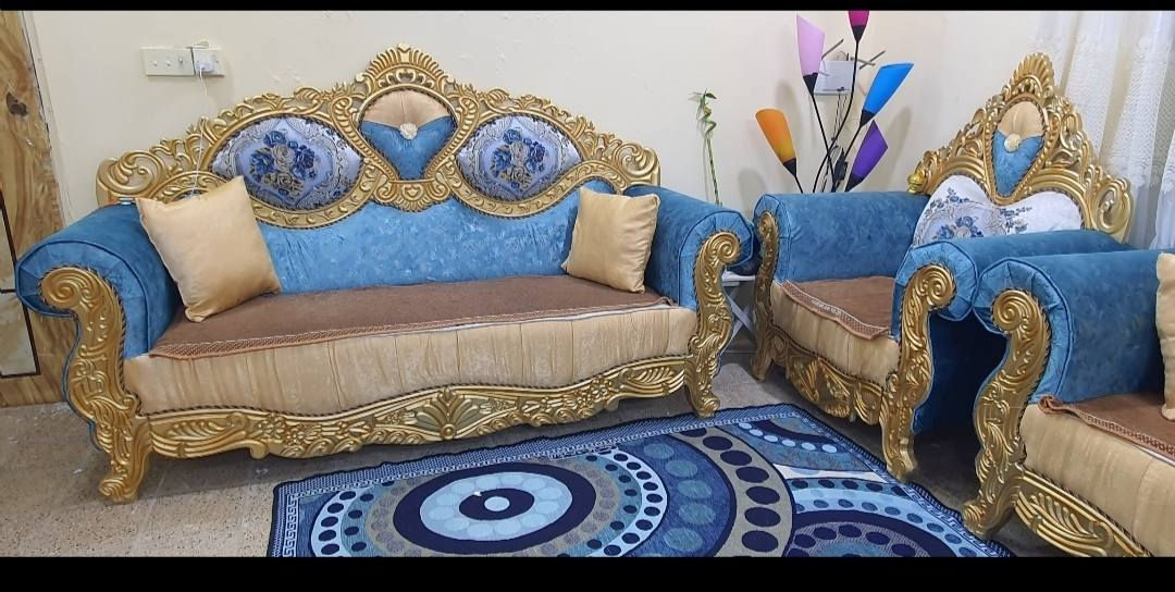 تخم للبيع سعره ٥٥٠ بي مجال.. واتساب ***********

