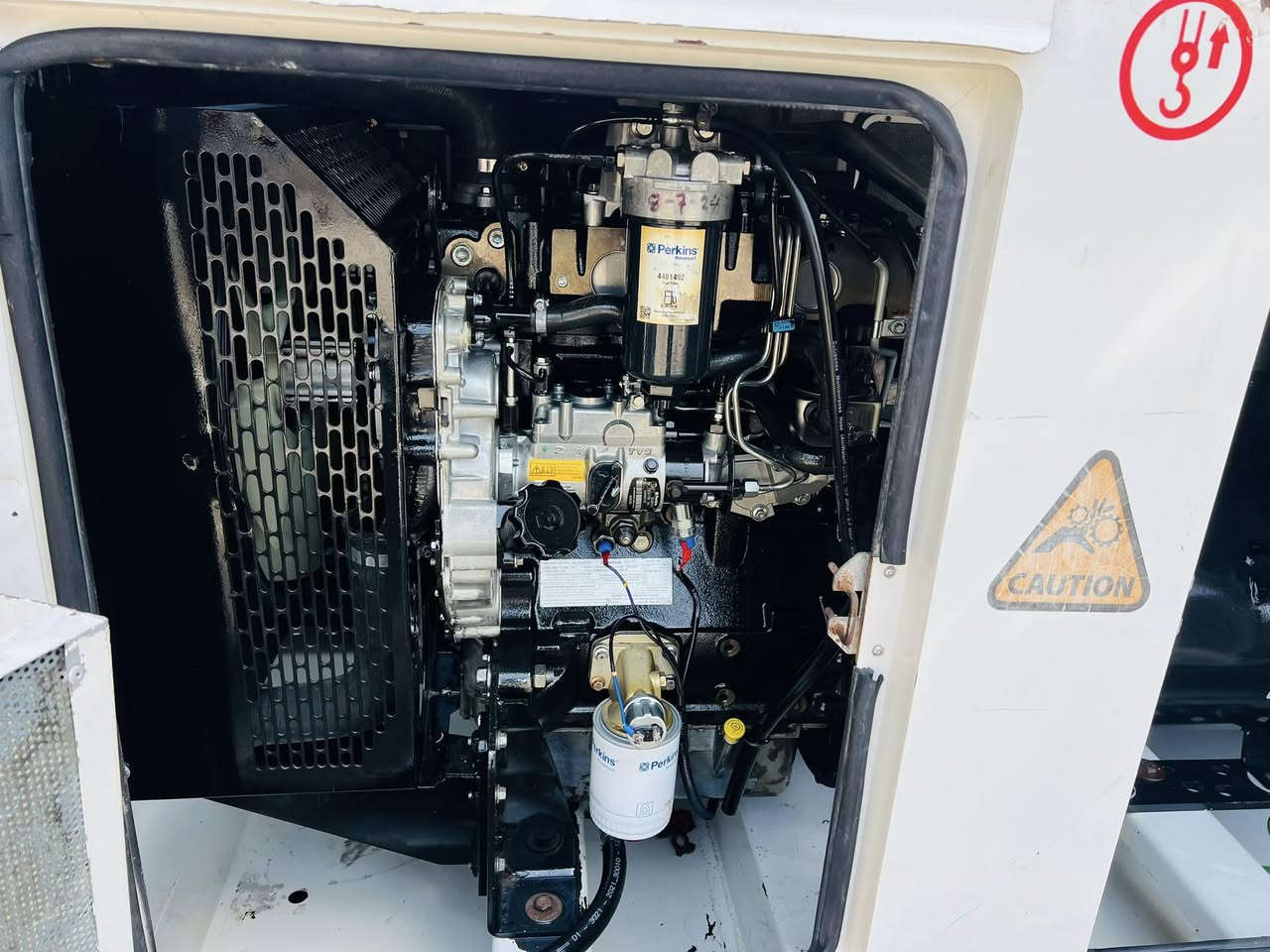 #جديدنا
نوع المحرك:بيركنز انكليزي موديل 2022

القدره:66KVA

المحرك:3بستم سوبر 

نوع الملف:لوري سومر فرنسي

عدد ساعات التشغيل:649 ساعة ⏰

كاتم  100%

مع سسستم بروتكشن كامل للحمايه ونظام اوتو Ato

 الهاتف:***********

***********
