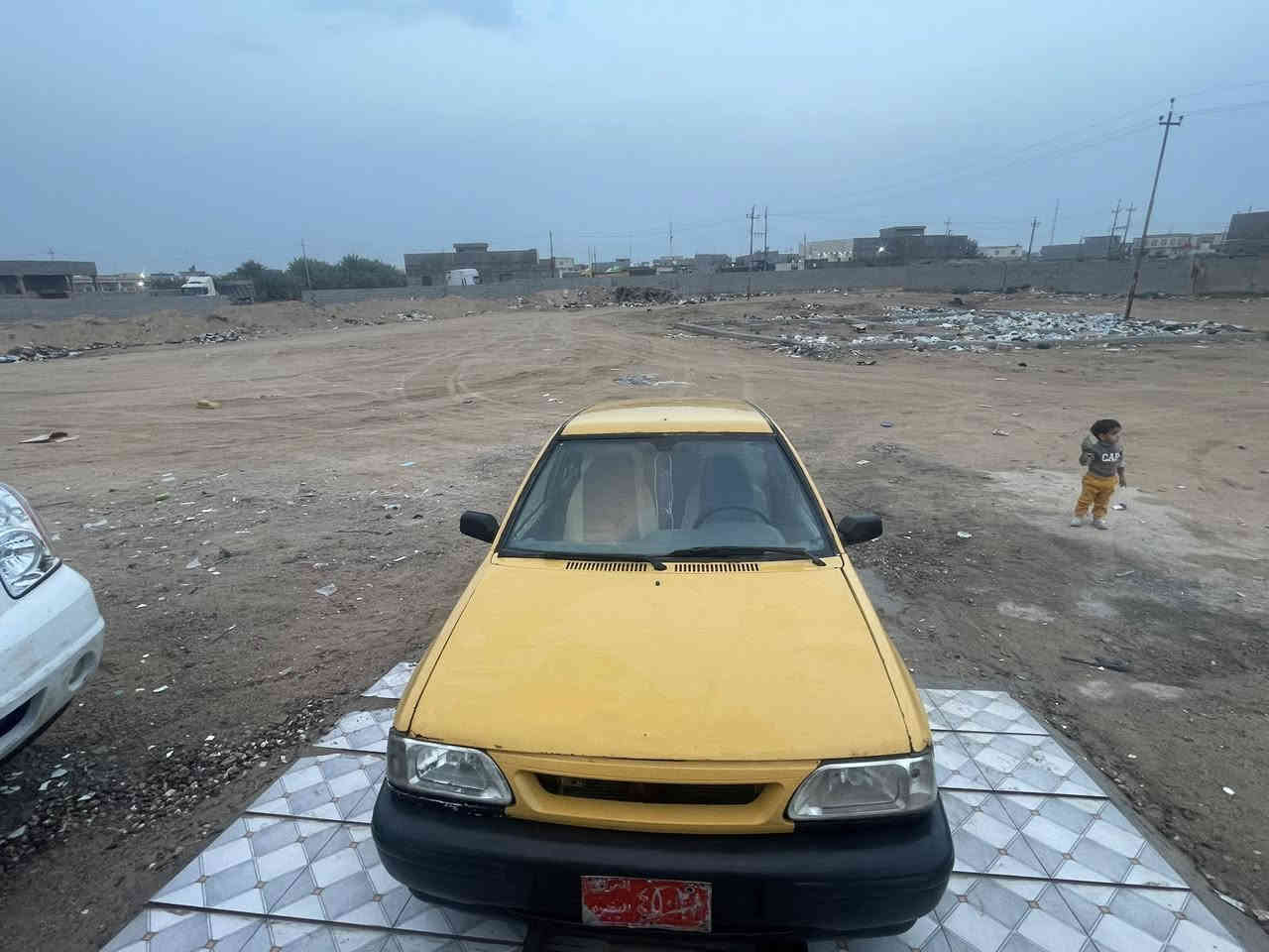 السلام عليكم سايبه موديل 2012مكينه بيع خيط تبخير كير حلو حداديه 50/100تبريد شقال راعيه مو جود بل بصره السعر 14وبيه مجال المكان البصره الزبير 
للتصال ***********
